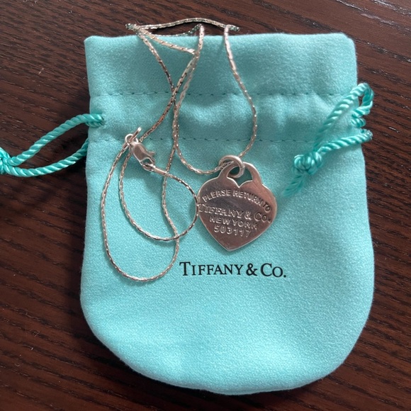Tiffany & Co. | Jewelry | Authentic Tiffanyco Return To Tiffany Heart ...